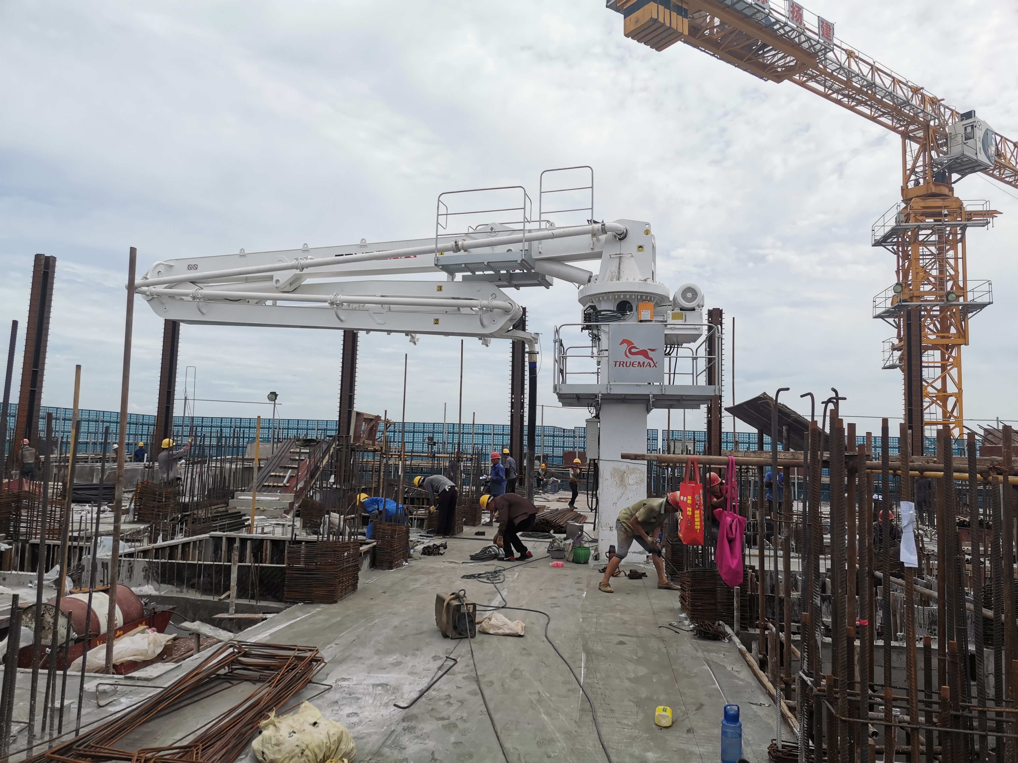 智能布料機(jī) 智能布料機(jī)