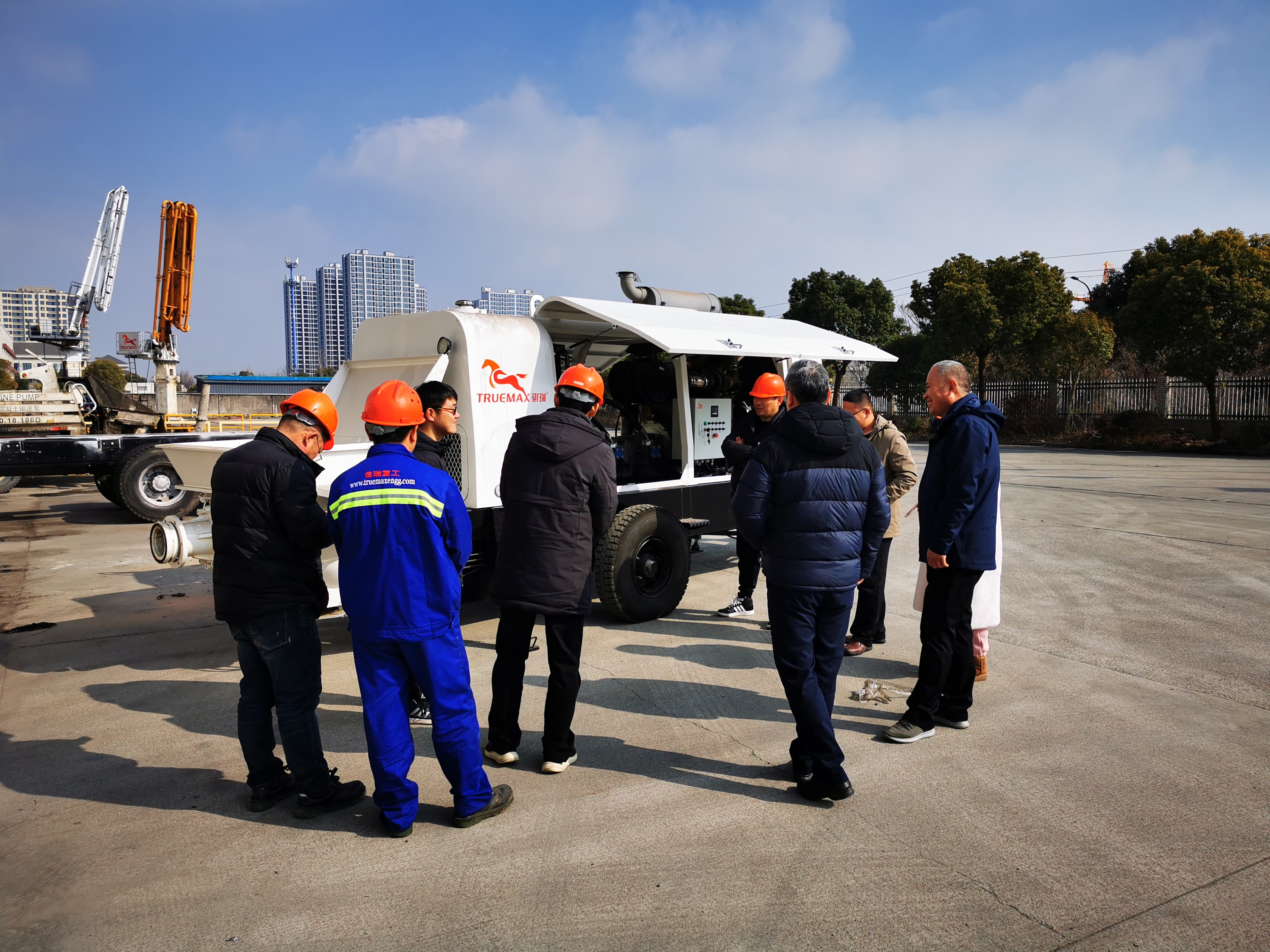 混凝土機(jī)械設(shè)備 混凝土機(jī)械設(shè)備